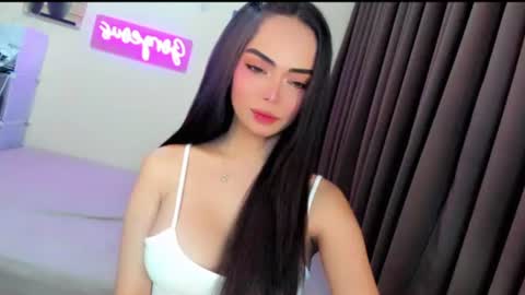 Snapshot of gorgeoustransgirl chatting on 07/03/26, 08:26 Emmy online show from 07/03/26, 08:26