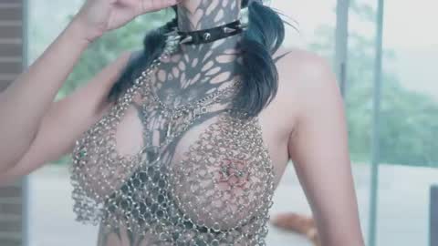 sophie  Special celebration a the beach 300k followers 3011 and 0112   online show from 04/11/26, 08:24