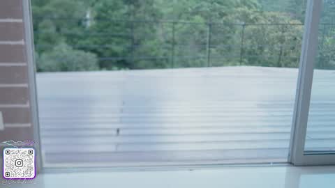 sophie  Special celebration a the beach 300k followers 3011 and 0112   online show from 04/24/26, 08:00