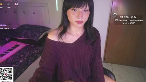 Snapshot of gothbabe2001 chatting on 05/09/26, 09:47 Cami online show from 05/09/26, 09:47