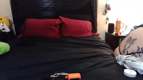 gothbaby305 online show from 10/27/25, 05:44