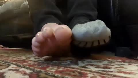 Snapshot of gothicfeetfantasies chatting on 01/21/25, 09:46 Mistress Mommy Godess online show from 01/21/25, 09:46