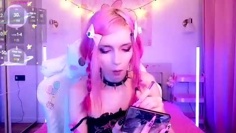 Snapshot of gothiclali chatting on 06/21/26, 11:51 gothiclali online show from 06/21/26, 11:51