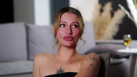 Snapshot of gotlibgotlib chatting on 10/29/25, 03:14 Kelly online show from 10/29/25, 03:14