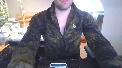 goura2000 online show from 02/15/26, 01:31