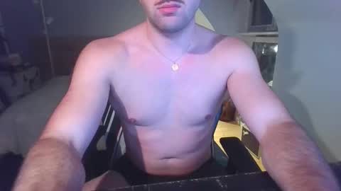 goura2000 online show from 02/26/26, 09:14