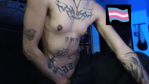 Snapshot of gowtherrrr_ chatting on 03/27/26, 04:07 Manolo modelo independiente online show from 03/27/26, 04:07