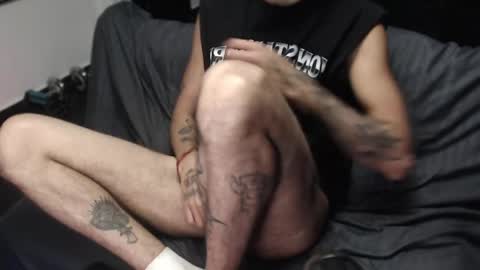 Snapshot of gowtherrrr_ chatting on 03/31/26, 02:57 Manolo modelo independiente online show from 03/31/26, 02:57