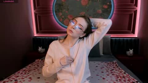 Grace online show from 10/11/25, 08:02