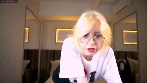 Grace online show from 01/11/26, 06:51