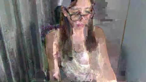 Snapshot of grace_for_youuu chatting on 06/18/26, 10:19 HoneyGrace online show from 06/18/26, 10:19