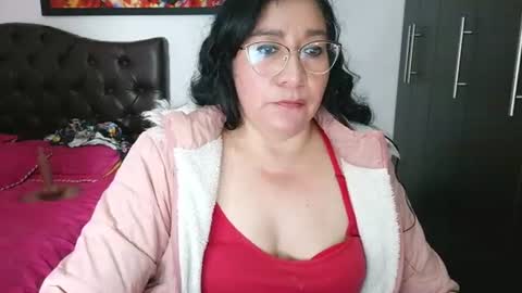 Snapshot of grace_mature_milf chatting on 06/10/26, 05:12 grace_mature_milf online show from 06/10/26, 05:12