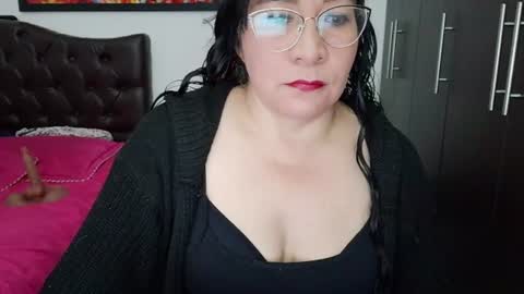 Snapshot of grace_mature_milf chatting on 06/14/26, 09:44 grace_mature_milf online show from 06/14/26, 09:44