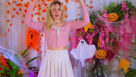 Grace online show from 10/28/25, 04:53