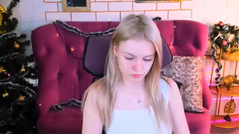 Grace Glamour online show from 12/22/25, 09:06