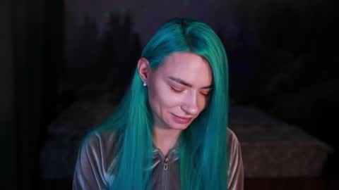 Snapshot of gracegreen chatting on 12/13/24, 06:31 I will be glad to see you 30 N 1800 - 2300 gmt3 online show from 12/13/24, 06:31