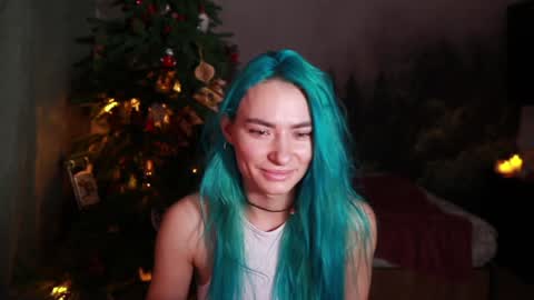 Snapshot of gracegreen chatting on 12/16/24, 03:43 I will be glad to see you 30 N 1800 - 2300 gmt3 online show from 12/16/24, 03:43