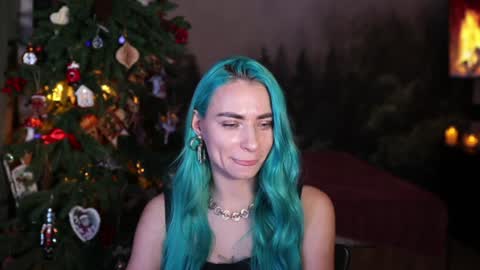 Snapshot of gracegreen chatting on 12/26/24, 05:40 I will be glad to see you 30 N 1800 - 2300 gmt3 online show from 12/26/24, 05:40