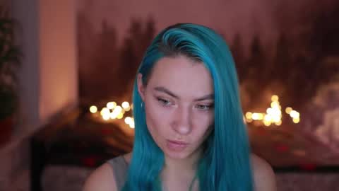 Snapshot of gracegreen chatting on 12/21/25, 01:40 I will be glad to see you 30 N 1800 - 2300 gmt3 online show from 12/21/25, 01:40