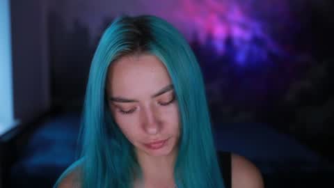 Snapshot of gracegreen chatting on 06/23/26, 01:47 I will be glad to see you 30 N 1800 - 2300 gmt3 online show from 06/23/26, 01:47