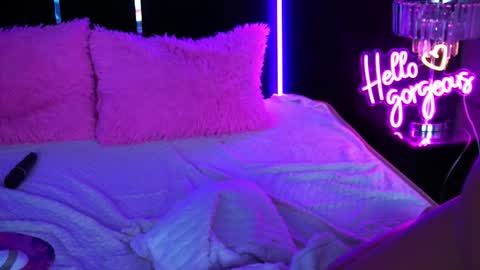 Grace online show from 11/27/25, 09:50