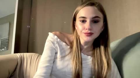Snapshot of gracetorrezz chatting on 10/09/25, 07:23 gracetorrezz online show from 10/09/25, 07:23