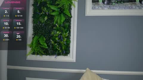 Grace online show from 02/09/25, 01:00