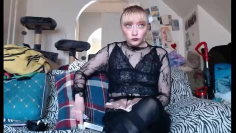 Snapshot of gracielynne1989 chatting on 04/21/26, 06:12 gracielynne1989 online show from 04/21/26, 06:12
