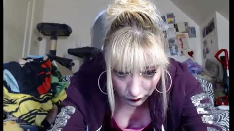 Snapshot of gracielynne1989 chatting on 04/22/26, 06:53 gracielynne1989 online show from 04/22/26, 06:53