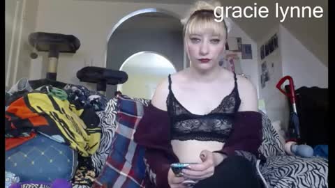 Snapshot of gracielynne1989 chatting on 05/07/26, 06:46 gracielynne1989 online show from 05/07/26, 06:46