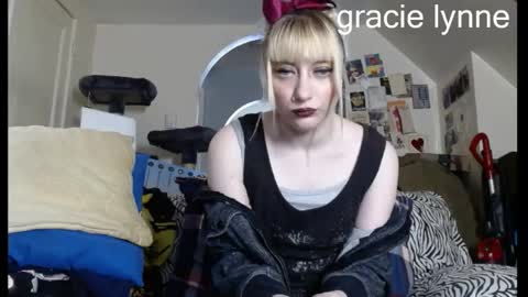 Snapshot of gracielynne1989 chatting on 05/11/26, 08:28 gracielynne1989 online show from 05/11/26, 08:28