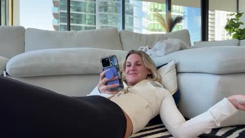 Gracie Mae online show from 03/01/25, 08:53