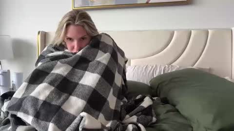 Gracie Mae online show from 11/25/25, 03:12