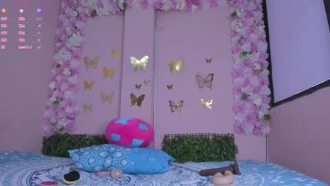 Mi Name is violeta  online show from 02/17/26, 12:23