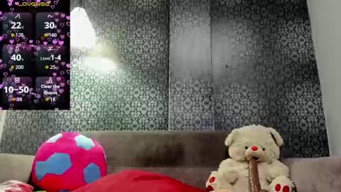 Mi Name is violeta  online show from 03/05/26, 12:12