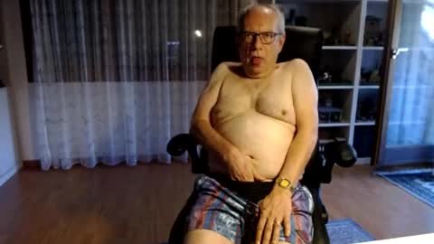 Snapshot of grandpach chatting on 07/16/26, 06:41 grandpach online show from 07/16/26, 06:41