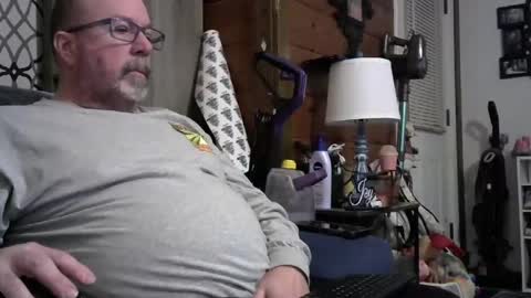 Snapshot of granitebuckeye1969 chatting on 12/24/24, 01:06 granitebuckeye1969 online show from 12/24/24, 01:06