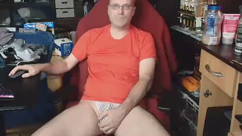 Christopher online show from 10/11/25, 01:27