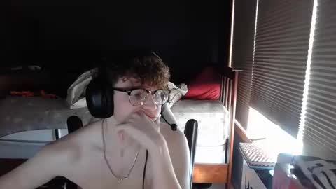 Snapshot of granter21 chatting on 03/12/25, 02:45 granter21 online show from 03/12/25, 02:45