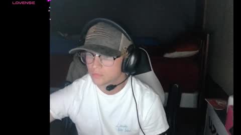 Snapshot of granter21 chatting on 09/27/25, 12:48 granter21 online show from 09/27/25, 12:48