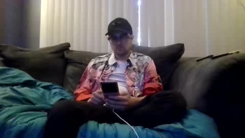 Snapshot of gratiotony chatting on 06/19/26, 12:48 Get US to 1000 you wont be disapointed online show from 06/19/26, 12:48