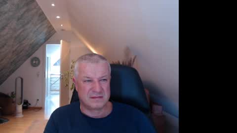 Snapshot of grau197077 chatting on 07/13/26, 09:56 grau197077 online show from 07/13/26, 09:56