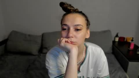 Anna online show from 02/26/26, 01:59