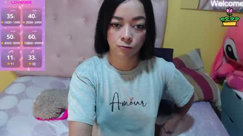 Snapshot of gray_sophiee chatting on 06/27/26, 03:22 Sophie Gray online show from 06/27/26, 03:22