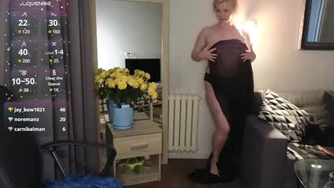 Snapshot of gray_swann chatting on 02/18/25, 01:44 Ray online show from 02/18/25, 01:44