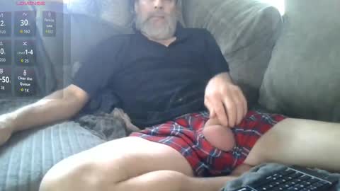 Snapshot of graylonewolf chatting on 04/19/26, 12:59 Gray lone wolf online show from 04/19/26, 12:59
