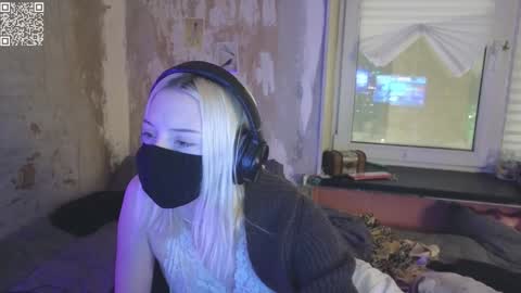 Snapshot of graylovescookies chatting on 01/11/25, 11:46 graylovescookies online show from 01/11/25, 11:46