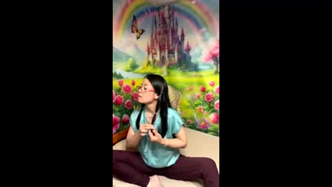 Snapshot of grbhbosqysah chatting on 06/07/26, 06:44 grbhbosqysah online show from 06/07/26, 06:44