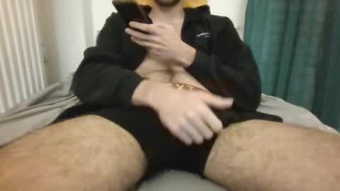 Snapshot of grcammer chatting on 03/30/26, 01:06 GrCammer online show from 03/30/26, 01:06