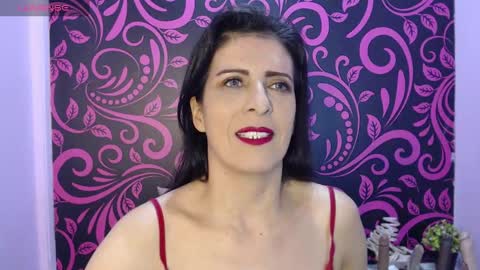 Isabella online show from 02/11/25, 03:08